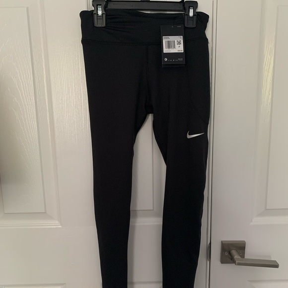 NWT Nike women’s Capri leggings - Picture 5 of 8